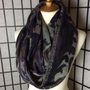 Eyeful Infinity Scarf!